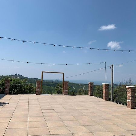Agriturismo Cascina Anri Mango Ngoại thất bức ảnh